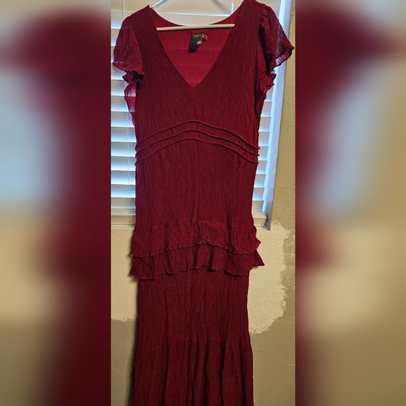 Taylor Burgundy V-Neck Textured Dress - Picture 2 of 15